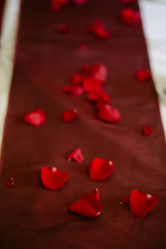 🌹 Pétales de rose artificielles – 20 €